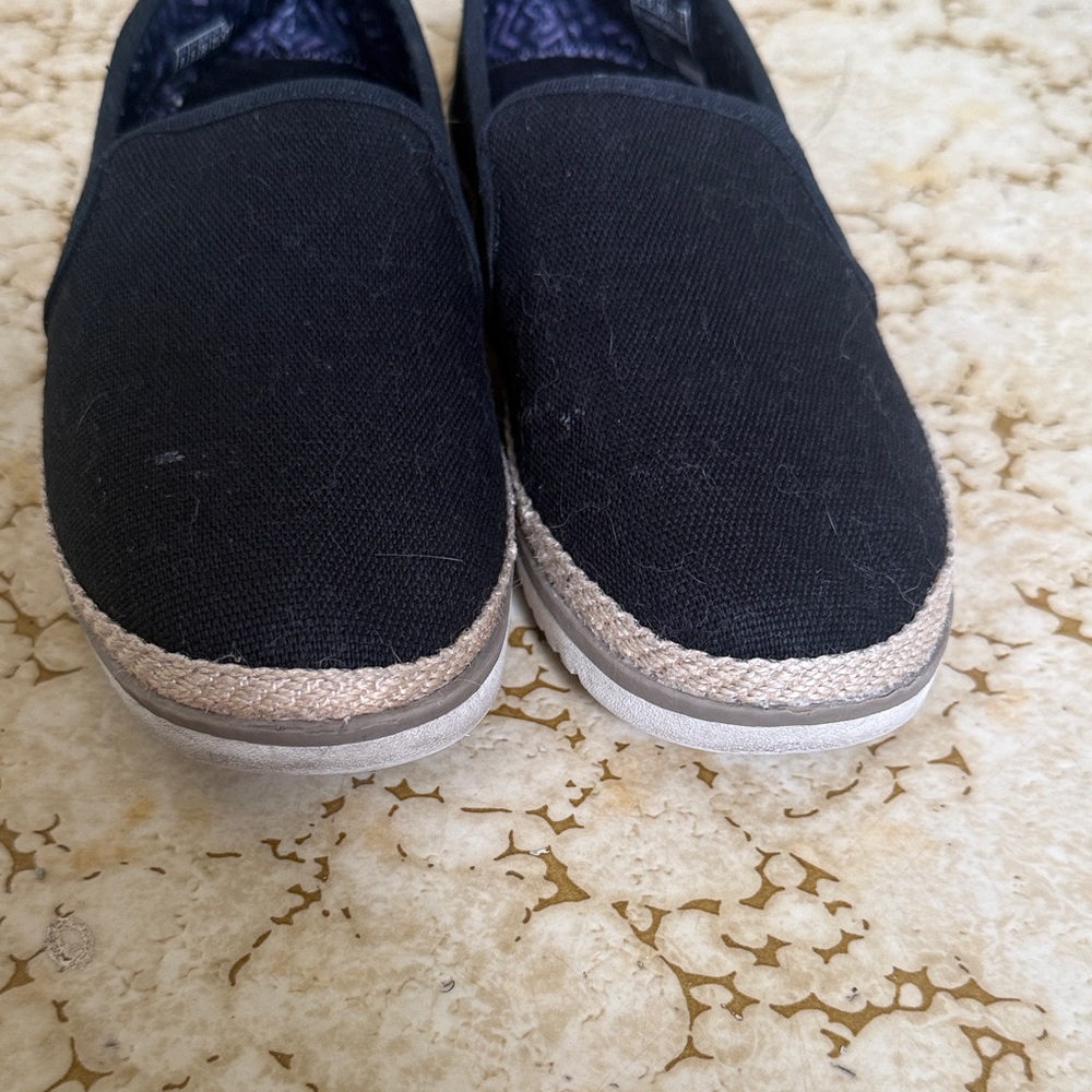 Skecher’s Bob’s Women’s Black Slip-On Canvas Espadrille Sneaker Sz 8 EUC - Picture 5 of 5